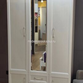 Кликните для увеличения изображения Шкаф